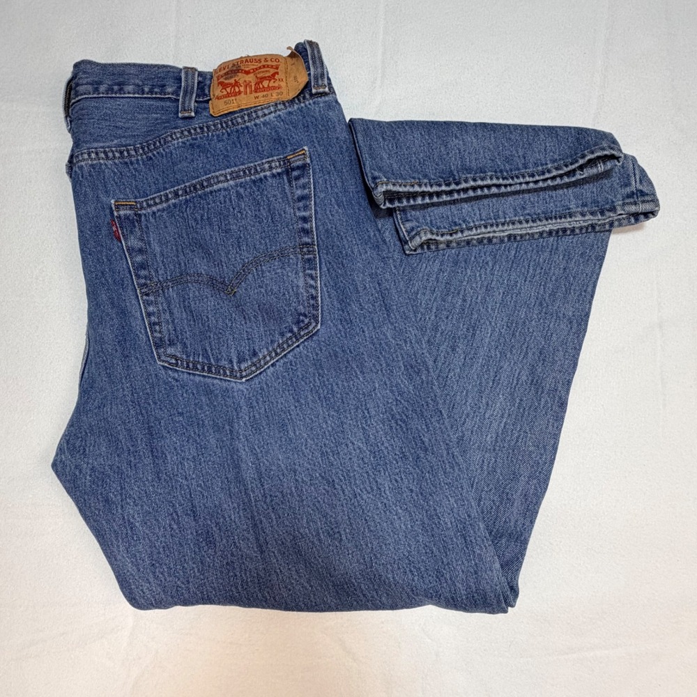 Levis 501 Original Fit Mens Jeans 40x30 Medium Wash Blue Button Fly Straight Leg